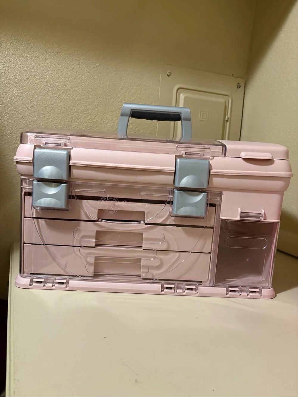 Igloo Pink Cooler - Compact Portable Cooler with White Handle